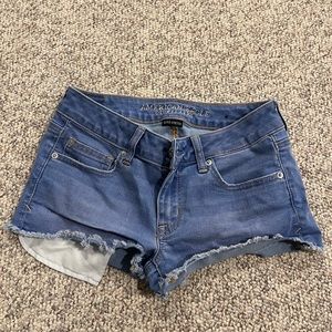 american eagle shortie shorts, size 4
